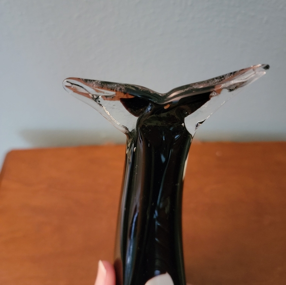Glass Black & White Orca Whale Figurine - Picture 5 of 7